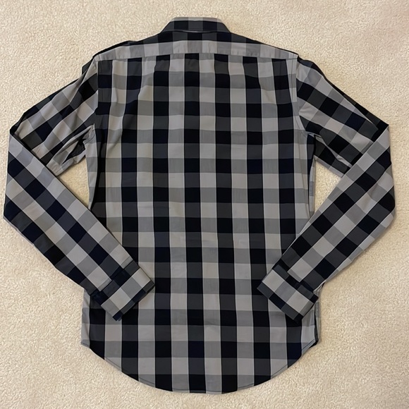 Zara dressing shirt, sz S - Picture 3 of 3